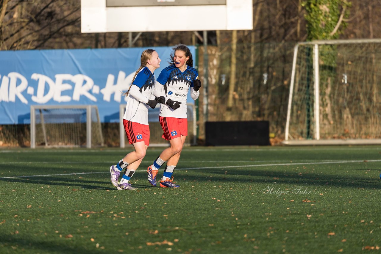 Bild 95 - wBJ Hamburger SV - Holstein Kiel : Ergebnis: 8:0